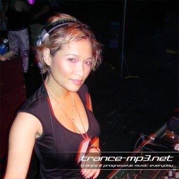 Suzy Solar - Solar Power Sessions 467 (Guestmix Distant Identity) (21-09-2010) 