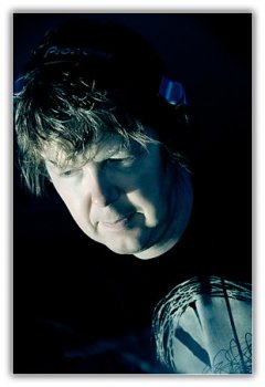 John Digweed, Mistaken Ape  UMF Radio (21-01-2011)