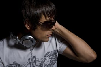 Matt Darey - Nocturnal Sunshine 142 (12-02-2011)