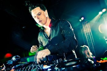 Markus Schulz - Global DJ Broadcast, guest Rex Mundi -24-02-2011-