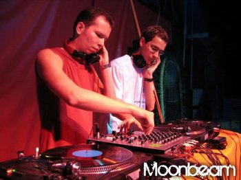 Moonbeam - Guestmix for Black Hole Radio (April 2011) (28-04-2011)